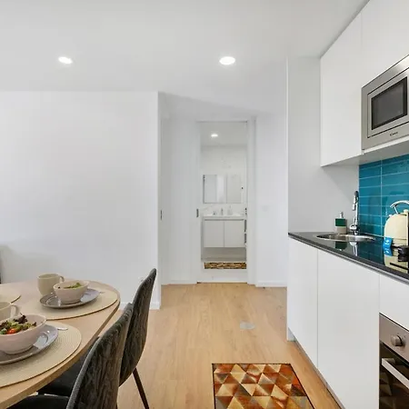 Olivia Maresia * אספיניו